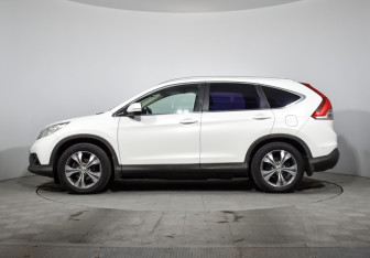 Подержанный автомобиль Honda CR-V 2013 года (8 фото)