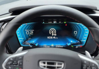 Подержанный автомобиль Geely Tugella 2023 года (16 фото)