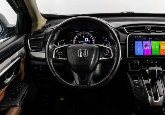 Подержанный автомобиль Honda CR-V 2019 года (11 фото)