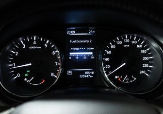Подержанный автомобиль Nissan Qashqai 2014 года (12 фото)