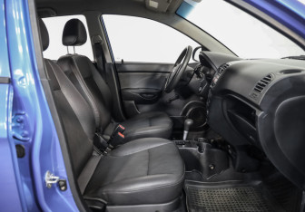 Подержанный автомобиль Kia Picanto 2010 года (16 фото)
