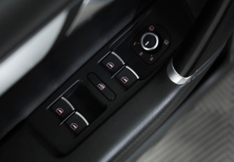 Подержанный автомобиль Volkswagen Passat Sedan 2014 года (26 фото)