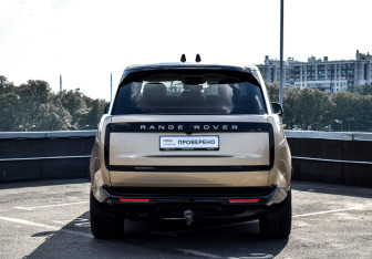 Подержанный автомобиль Land Rover Range Rover 2022 года (6 фото)
