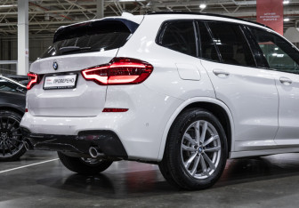 Подержанный автомобиль BMW X3 2019 года (7 фото)
