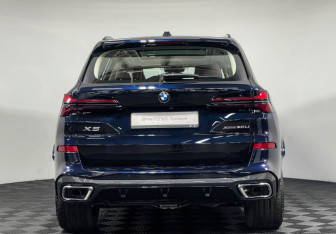 Новый BMW X5 2025 (5 фото)