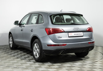 Подержанный автомобиль Audi Q5 2011 года (7 фото)
