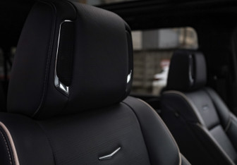 Подержанный автомобиль Cadillac Escalade Suv 2021 года (26 фото)