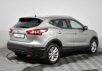 Подержанный автомобиль Nissan Qashqai 2014 года (5 фото)