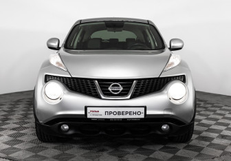 Подержанный автомобиль Nissan Juke 2012 года (2 фото)
