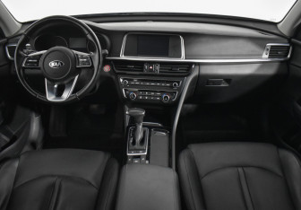 Подержанный автомобиль Kia Optima Sedan 2019 года (13 фото)