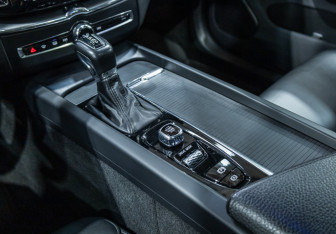 Подержанный автомобиль Volvo XC60 2018 года (22 фото)