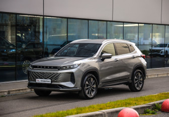 Подержанный автомобиль Exeed LX 2024 года (3 фото)