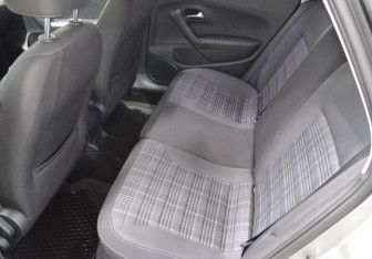 Подержанный автомобиль Volkswagen Polo Sedan 2016 года (11 фото)