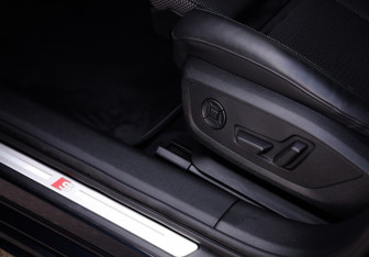 Подержанный автомобиль Audi A6 Sedan 2020 года (22 фото)
