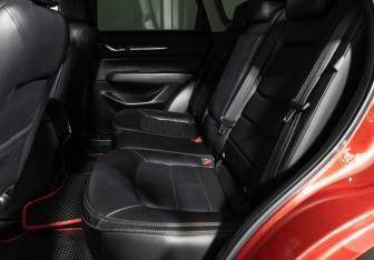 Подержанный автомобиль Mazda CX-5 2019 года (10 фото)