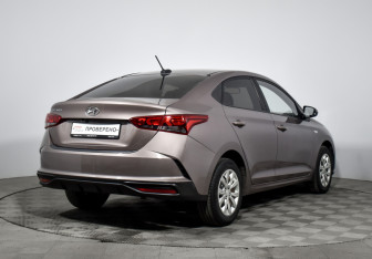 Подержанный автомобиль Hyundai Solaris Sedan 2020 года (5 фото)