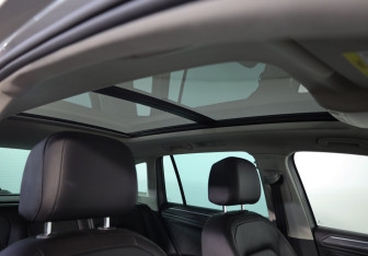 Подержанный автомобиль Volkswagen Tiguan 2019 года (25 фото)