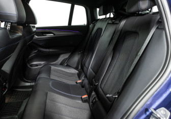 Подержанный автомобиль BMW X4 2019 года (10 фото)