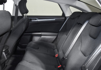 Подержанный автомобиль Ford Mondeo Sedan 2019 года (11 фото)