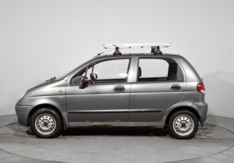 Подержанный автомобиль Daewoo Matiz 2012 года (8 фото)