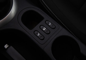 Подержанный автомобиль Nissan Qashqai 2013 года (14 фото)