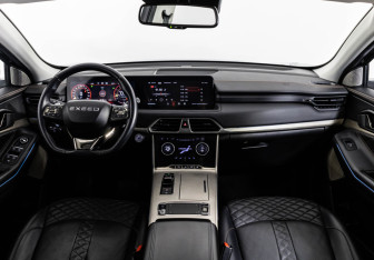 Подержанный автомобиль Exeed TXL 2022 года (11 фото)