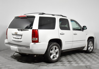 Подержанный автомобиль Chevrolet Tahoe 2013 года (5 фото)
