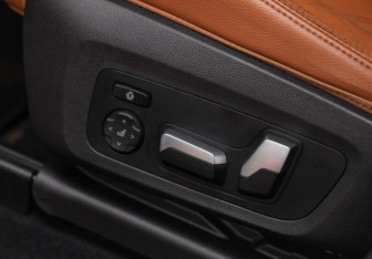 Подержанный автомобиль BMW X4 2020 года (29 фото)
