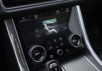Подержанный автомобиль Land Rover Range Rover Sport 2018 года (22 фото)