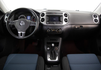 Подержанный автомобиль Volkswagen Tiguan 2013 года (9 фото)