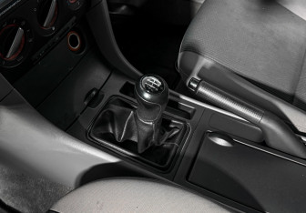 Подержанный автомобиль Mazda 3 Sedan 2008 года (11 фото)