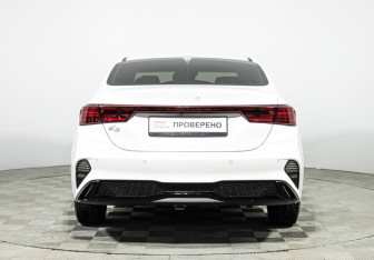 Подержанный автомобиль Kia K3 Sedan 2021 года (6 фото)