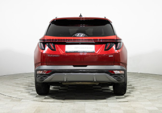 Подержанный автомобиль Hyundai Tucson 2021 года (6 фото)