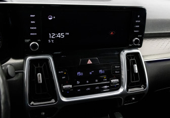 Подержанный автомобиль Kia Sorento 2021 года (15 фото)