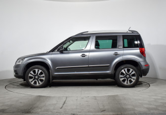 Подержанный автомобиль Skoda Yeti 2015 года (8 фото)