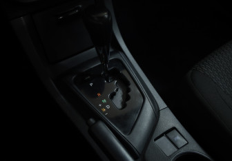 Подержанный автомобиль Toyota Corolla Sedan 2013 года (14 фото)
