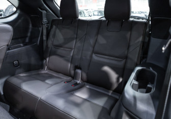 Подержанный автомобиль Mazda CX-9 2024 года (18 фото)