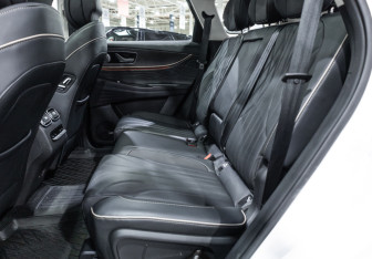 Подержанный автомобиль Jaecoo J8 2024 года (12 фото)