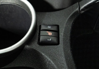 Подержанный автомобиль Toyota Verso 2013 года (17 фото)