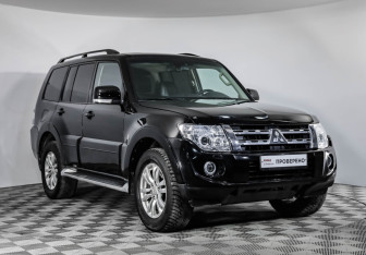 Подержанный автомобиль Mitsubishi Pajero 2014 года (3 фото)