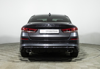 Подержанный автомобиль Kia Optima Sedan 2019 года (6 фото)