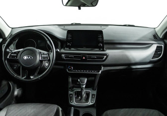 Подержанный автомобиль Kia Seltos 2020 года (13 фото)