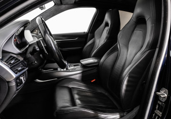 Подержанный автомобиль BMW X6 M 2017 года (23 фото)