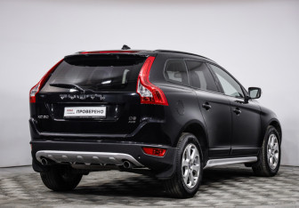 Подержанный автомобиль Volvo XC60 2012 года (5 фото)