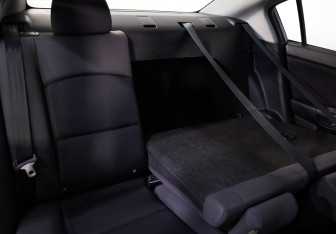 Подержанный автомобиль Mazda 3 Sedan 2008 года (19 фото)