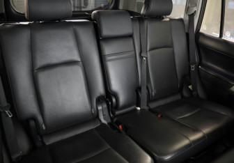 Подержанный автомобиль Toyota Land Cruiser Prado 2017 года (28 фото)