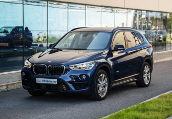 Подержанный автомобиль BMW X1 2017 года (3 фото)
