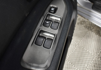 Подержанный автомобиль Mitsubishi Lancer Sedan 2007 года (14 фото)