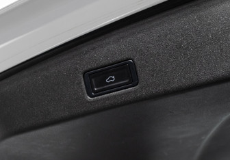 Подержанный автомобиль Omoda C5 2023 года (22 фото)