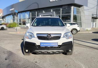 Подержанный автомобиль Opel Antara 2010 года (2 фото)